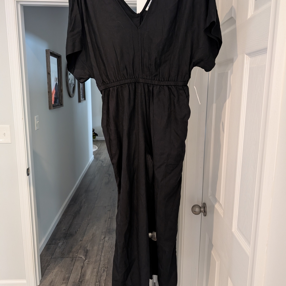 Old Navy Crepe Black Jumpsuit - Picture 2 of 5